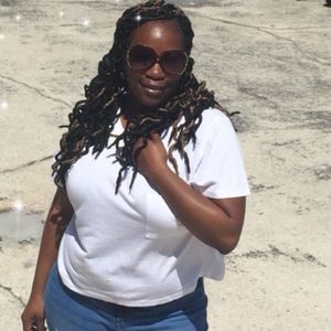 Meet your Posher, Deleisha